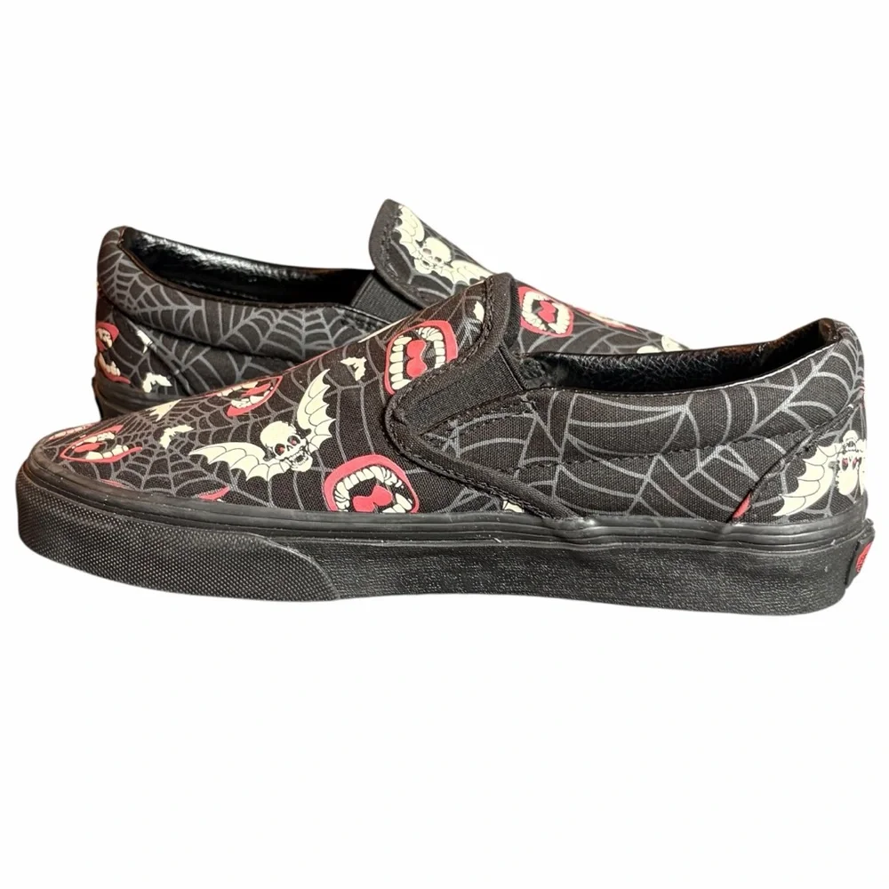 VANS CLASSIC SLIP-ON “GLOW FRIGHTS” HALLOWEEN SKATE SHOES WOMEN’S 7.5 / MEN’S 6